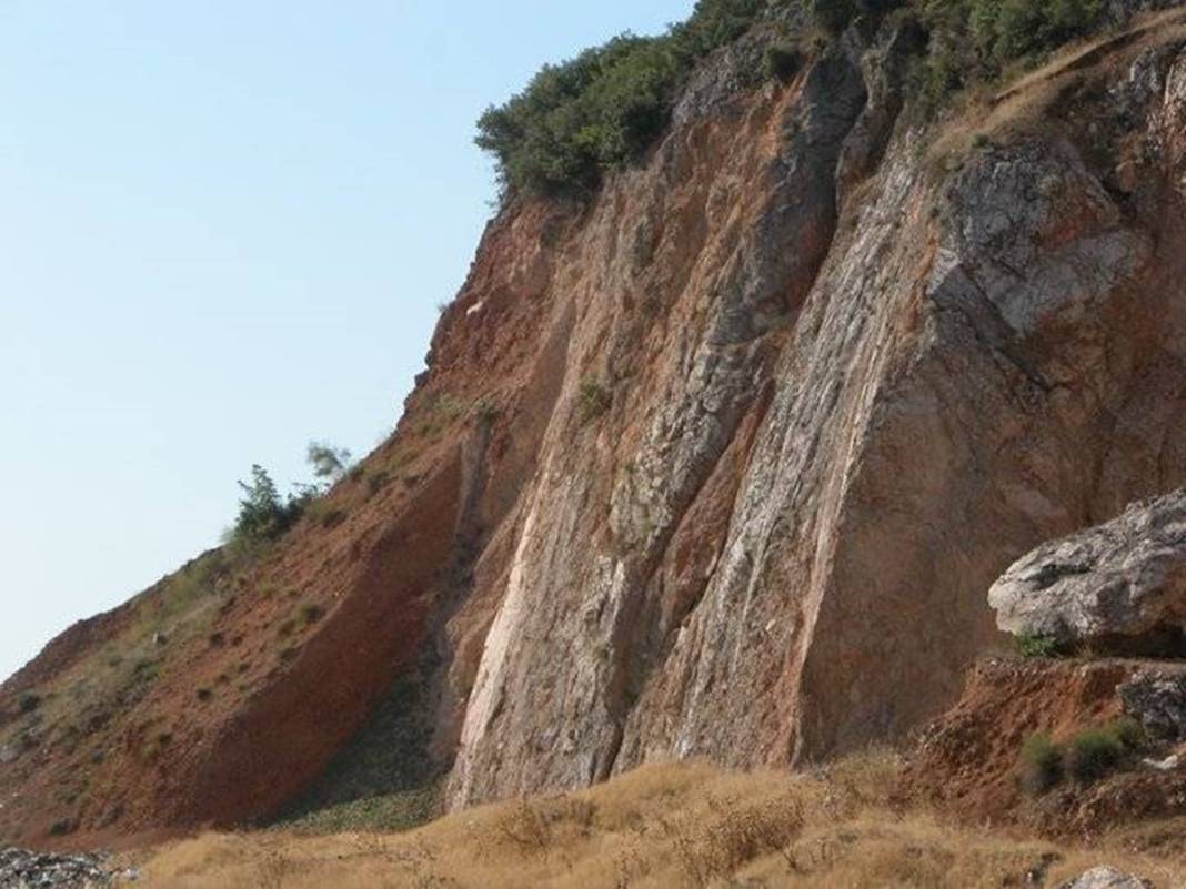 Fay her yerde var! Prof. Dr. Okan Tüysüz tek tek paylaştı: Bu faylar hareket ettiği an... 12